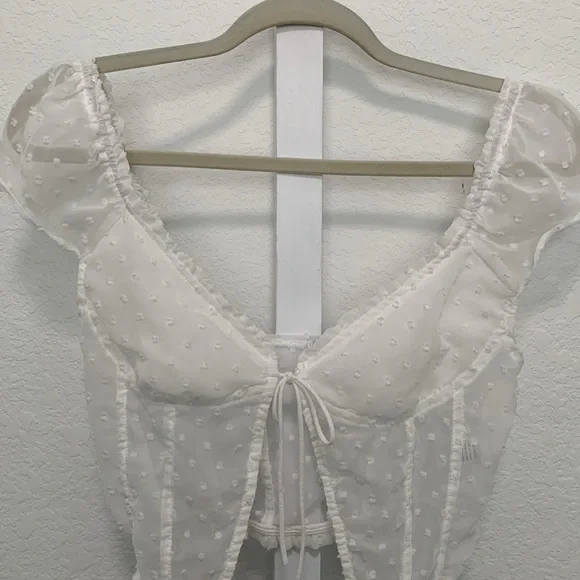 Princess Polly Vaccaro White Swiss Dot Tie Front Cropped Top - Picture 6 of 12